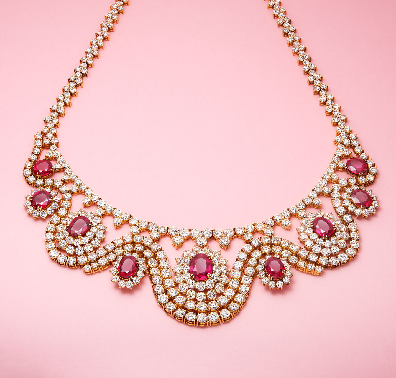 New-york-still-life-photography-necklace-with-gems